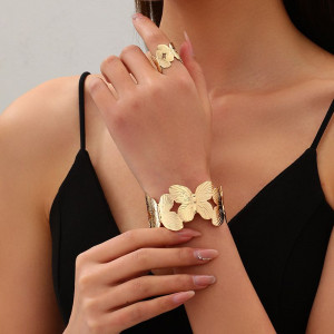 Комплект бижутерии CJL97451