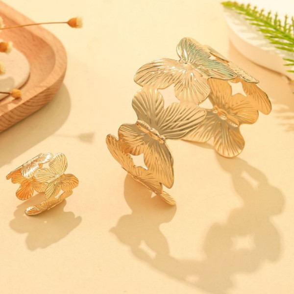 Комплект бижутерии CJL97451