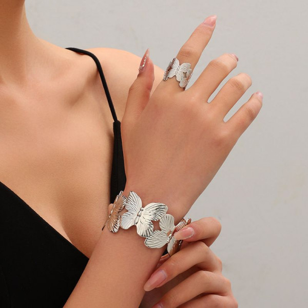 Комплект бижутерии CJL97451