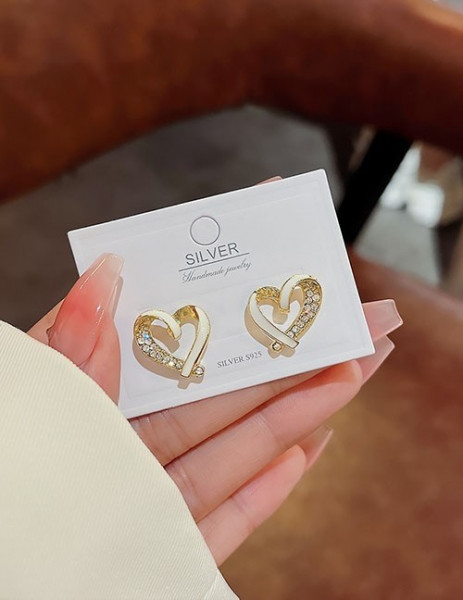 Оригинальные серьги-пусеты золотистые сердца L05315