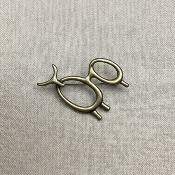 Брошь J11296CJJ