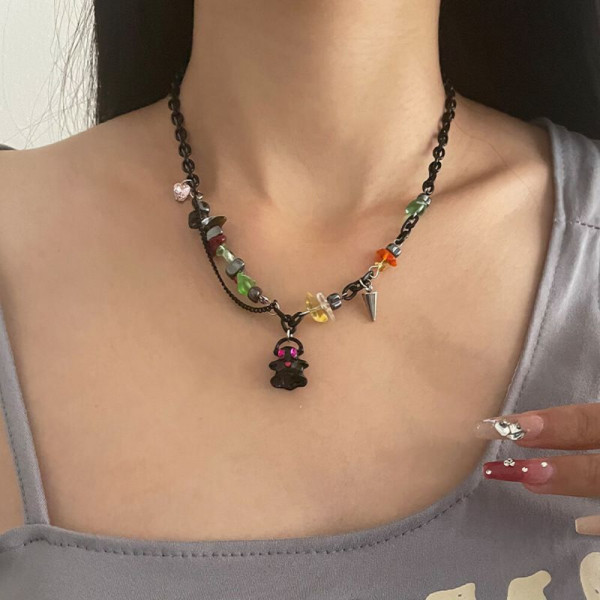 Текстильный чокер с бусинами и кулоном-привидением CJH67707