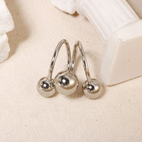 Разомкнутое кольцо с тремя металлическими шариками CJL25917