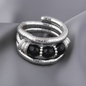 Браслет жесткий спираль с темными бусинами A54447MSK