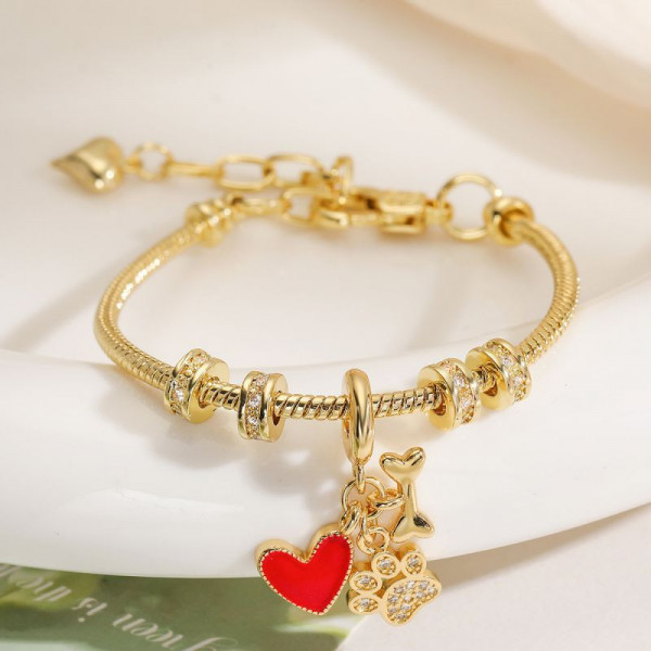 Золотистый браслет с подвесками-талисманами CJL20462