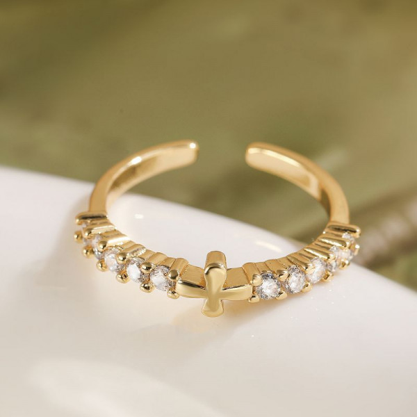 Разомкнутое кольцо с чередующимися кругами и камнями CJL20481