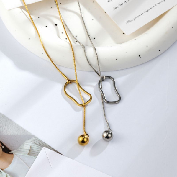 Стильное колье-галстук с геометрическим контуром CJP55885