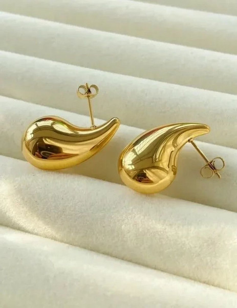 Серьги латунь с напылением золотом в виде капельки J10051CJJ