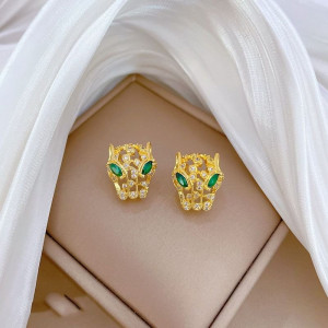 Серьги-пусеты Голова Пантеры CJD94361