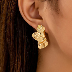 Стильные серьги-пусеты золотистая абстракция CJM14419