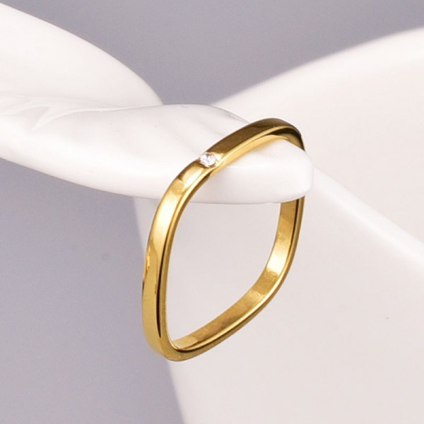 Тонкое гладкое кольцо с волнообразным изгибом CJJ18575