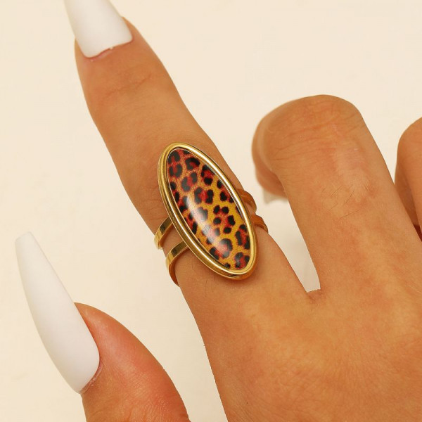 Массивное кольцо с леопардовым принтом и шипами CJR67938