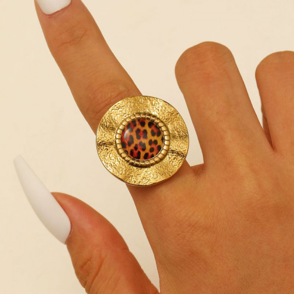 Массивное кольцо с леопардовым принтом и шипами CJR67938