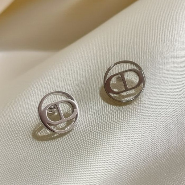 Стальные серьги-пусеты CD серебристые 1J10139CJJ