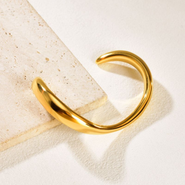 Браслет жесткий разомкнутый в стиле минимализм CJP77868