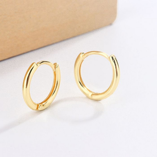 Базовые серьги-кольца конго с тонким профилем J10272CJJ