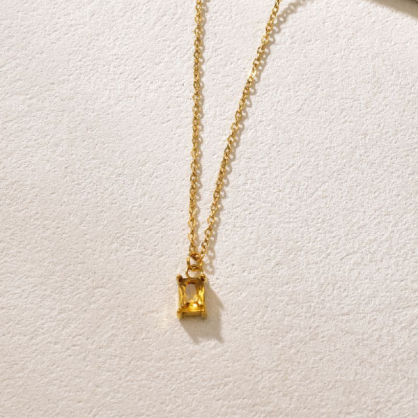 Золотистая цепочка с прямоугольным желтым кристаллом CJQ17665