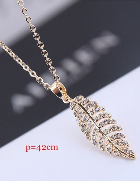 Серебристое Колье в форме изогнутого пера с кристаллами A58773