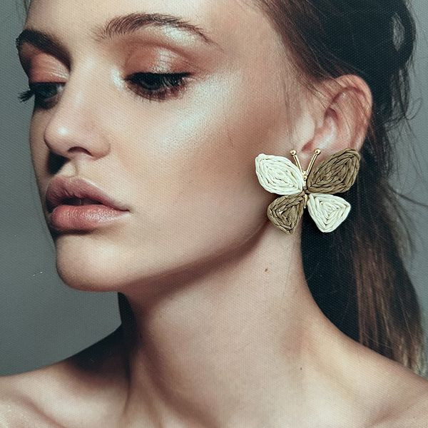 Яркие пусеты Плетеные бабочки CJL50271