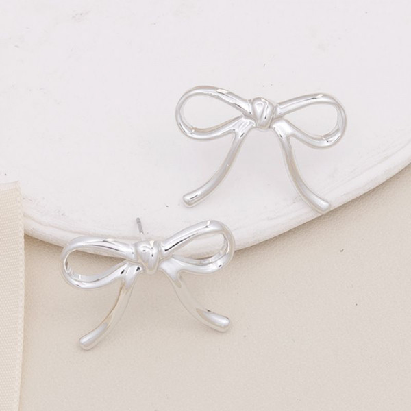 Романтичные серьги-пусеты Тонкие золотистые банты CJH31007