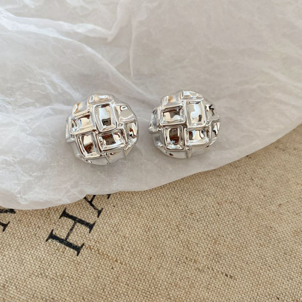 Оригинальные серьги-пусеты золотистые пуговицы CJP44910