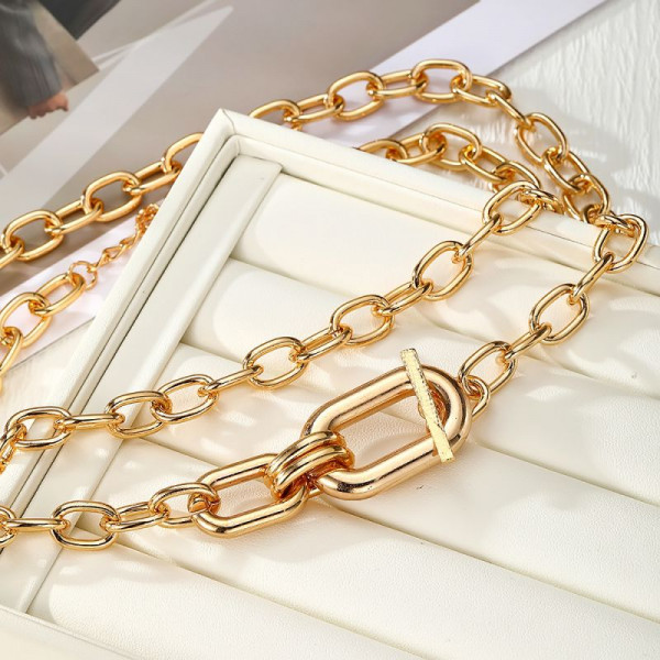 Массивная цепь с крупными звеньями и замком-карабином CJR63318