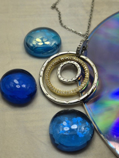 Трехслойная подвеска-трансформер из концентрических кругов J10847CJJ