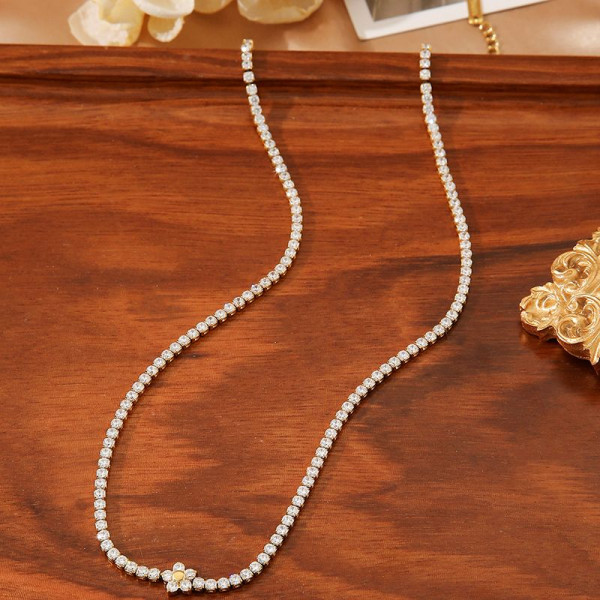 Золотистое колье из кристаллов CJN91602