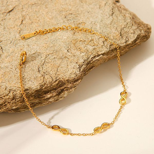 Браслет цепочка с символом бесконечности и сияющими кристаллами CJL47637