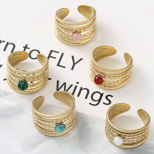 Широкое фактурное кольцо с розовой вставкой CJL47041