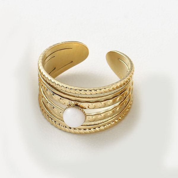 Широкое фактурное кольцо с розовой вставкой CJL47041