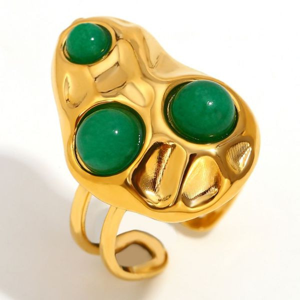 Разомкнутое кольцо с тремя зелеными камнями CJL49871