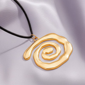 Крупная подвеска-спираль на текстильном шнурке J11590CJJ