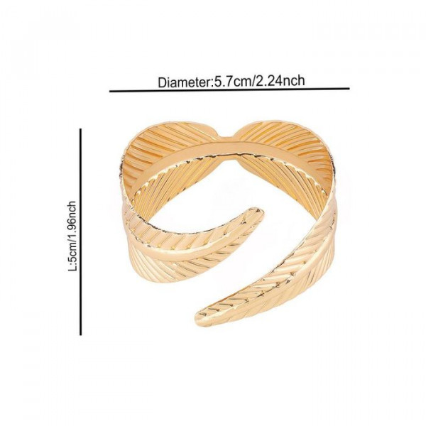 Браслет жесткий кафф с фактурой чеканного металла CJM55380