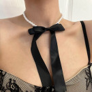 Чокер из жемчуга с объемным текстильным бантом в классическом стиле CJH89222