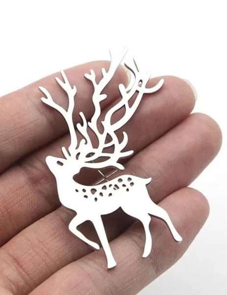 Стальная брошь олень J10080CJJ