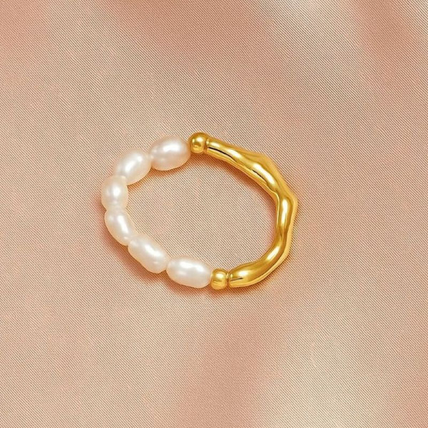 Тонкое разомкнутое кольцо с натуральным жемчугом 1J12251CJJ