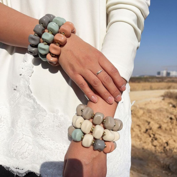 Браслет из бусин декоративного камня CJT21696