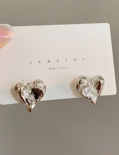Стильные серьги-пусеты сердца со вставками M18842