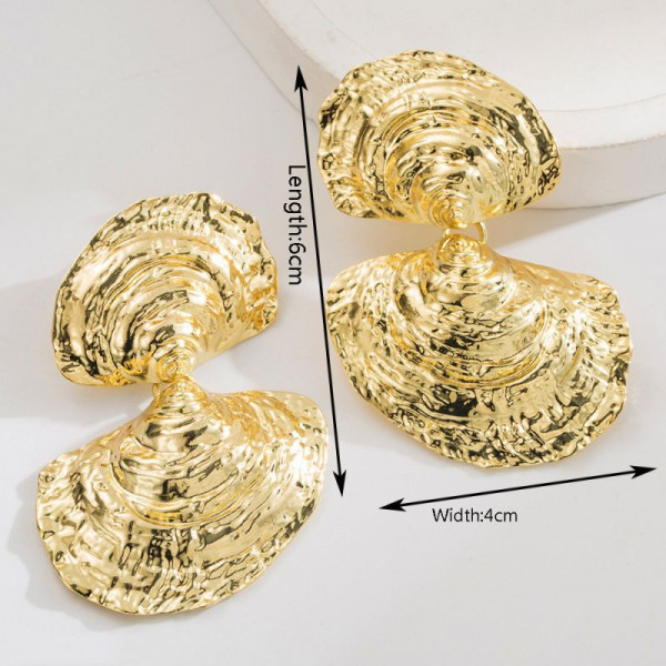 Массивные серебристые серьги в форме двойных раковин CJN81601