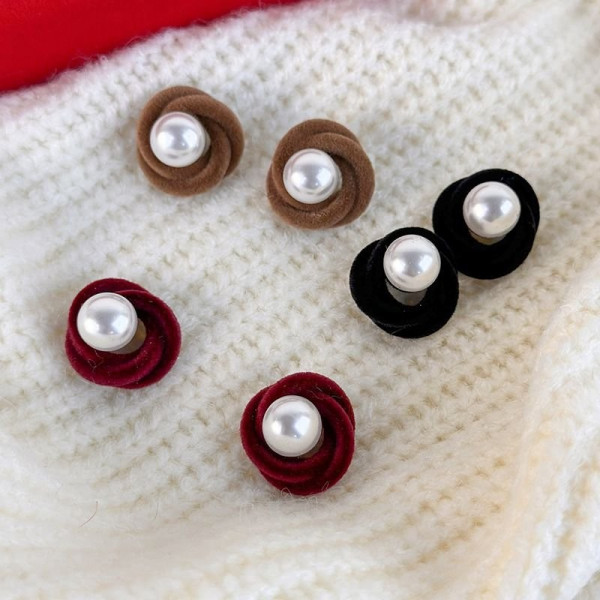 Серьги-пусеты Узлы с жемчугом коричневые CJC29293