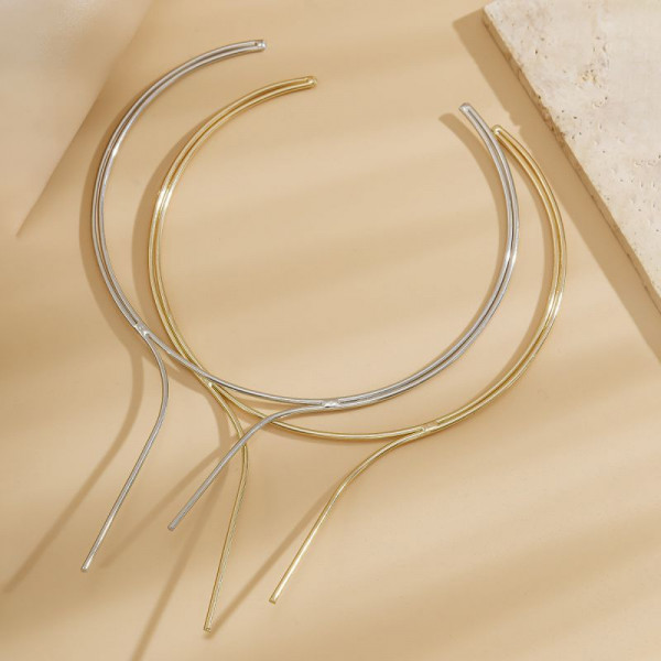 Колье-обруч асимметричное футуристичной формы CJJ31239