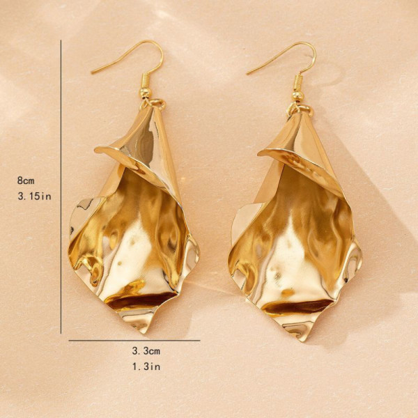 Висячие серьги из жатого металла абстрактной формы CJH67212