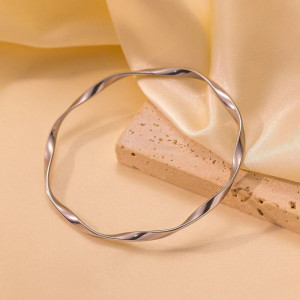 Жесткий браслет с винтовым плетением CJH32260