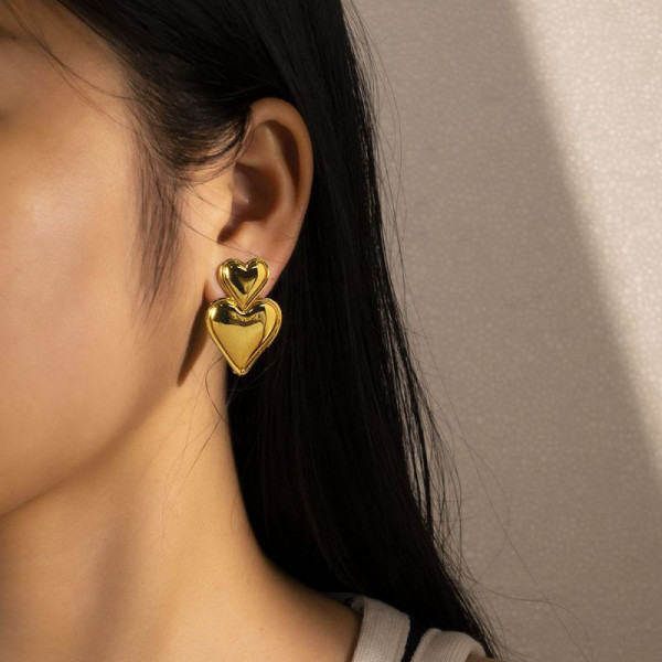 Серьги-пусеты Сердца двойные объемные CJL30327