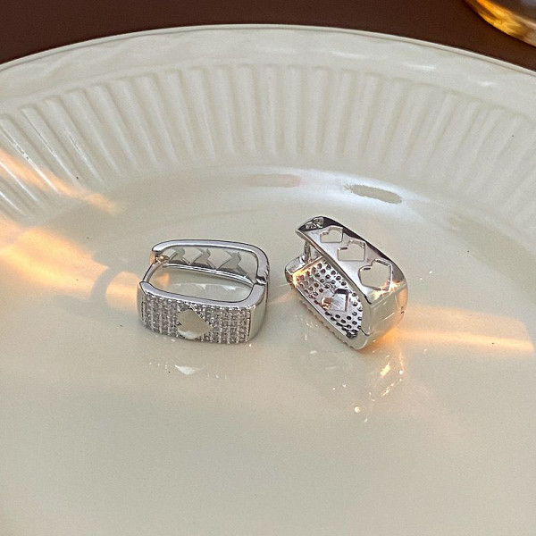 Ювелирные серьги CJL32472