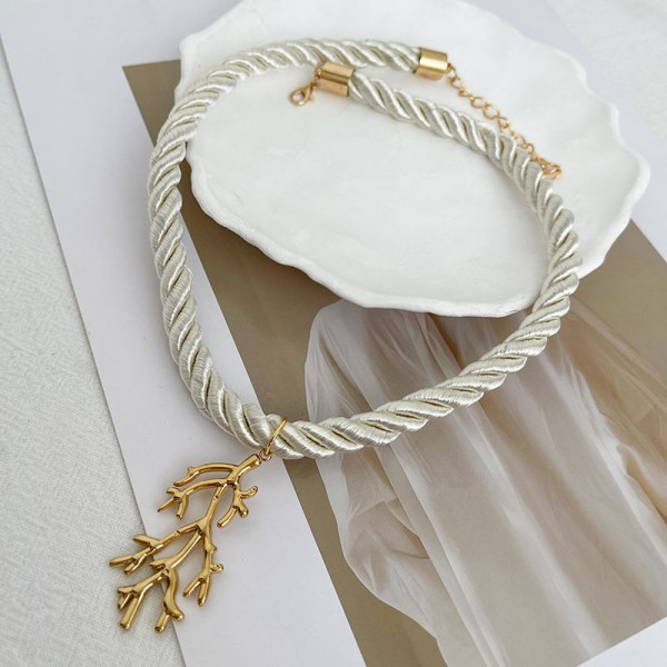 Колье из стали CJQ01037