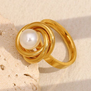 Кольцо с жемчужиной в спиральной оправе CJL49891