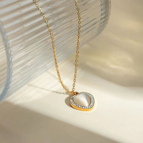 Романтичная цепочка с кулоном в форме перламутрового сердца J10899CJJ