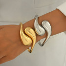 Браслет жесткий разомкнутый с каплевидными наконечниками CJT17313